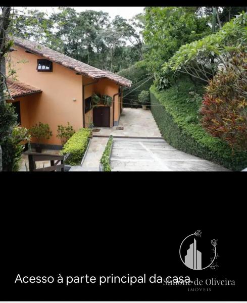 Comprar Casa em Itaipava, Petrópolis/RJ - Simone de Oliveira Imóveis