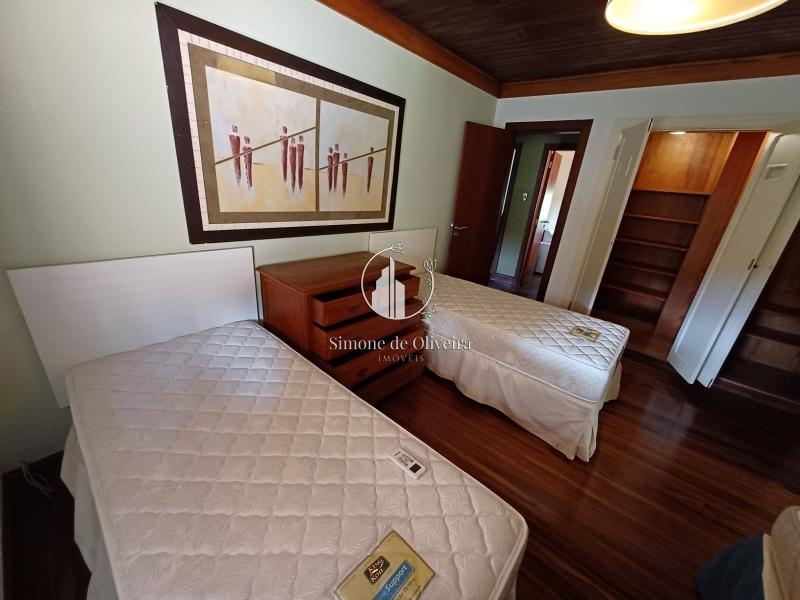 Comprar Casa em Itaipava, Petrópolis/RJ - Simone de Oliveira Imóveis