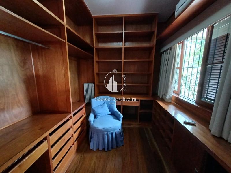 Comprar Casa em Itaipava, Petrópolis/RJ - Simone de Oliveira Imóveis