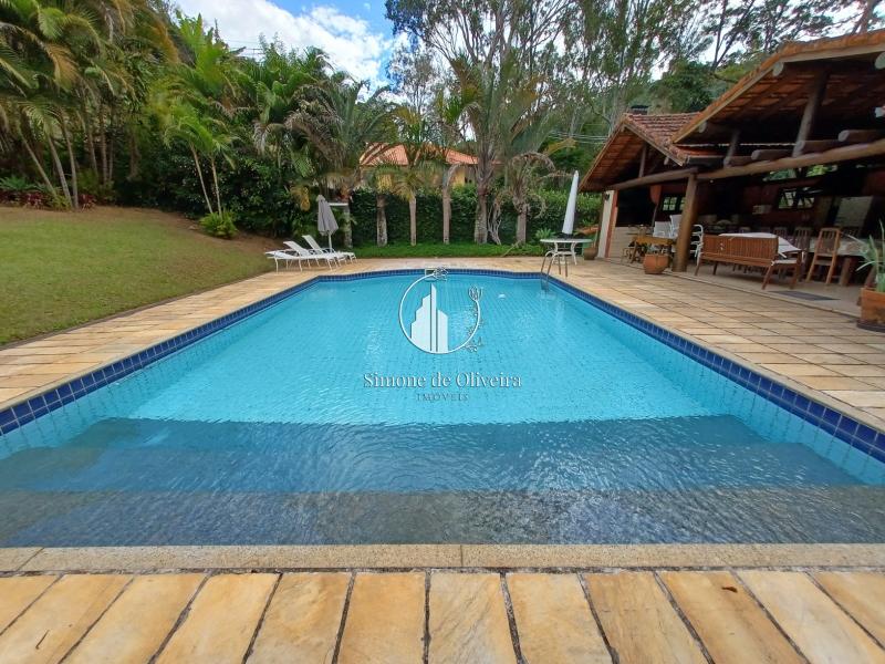 Comprar Casa em Itaipava, Petrópolis/RJ - Simone de Oliveira Imóveis