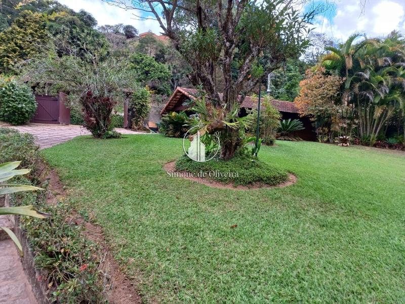 Comprar Casa em Itaipava, Petrópolis/RJ - Simone de Oliveira Imóveis