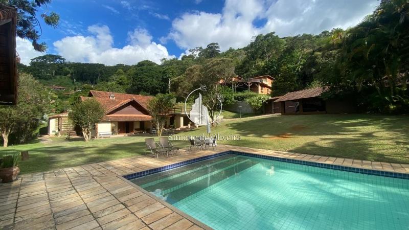 Comprar Casa em Itaipava, Petrópolis/RJ - Simone de Oliveira Imóveis
