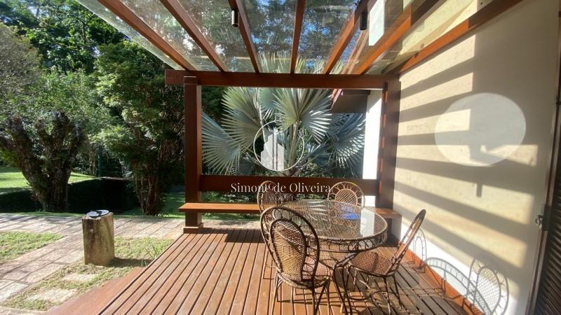 Comprar Casa em Itaipava, Petrópolis/RJ - Simone de Oliveira Imóveis