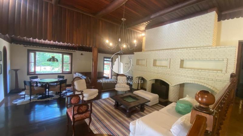 Comprar Casa em Itaipava, Petrópolis/RJ - Simone de Oliveira Imóveis