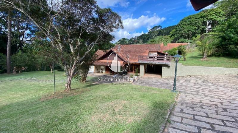 Comprar Casa em Itaipava, Petrópolis/RJ - Simone de Oliveira Imóveis