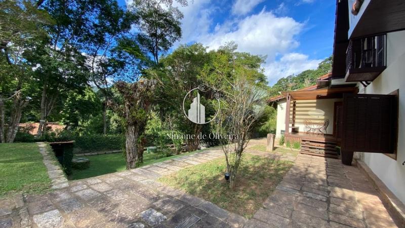 Comprar Casa em Itaipava, Petrópolis/RJ - Simone de Oliveira Imóveis