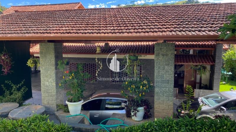 Comprar Casa em Itaipava, Petrópolis/RJ - Simone de Oliveira Imóveis