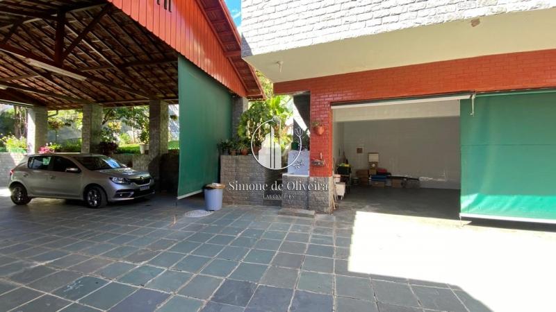 Comprar Casa em Itaipava, Petrópolis/RJ - Simone de Oliveira Imóveis