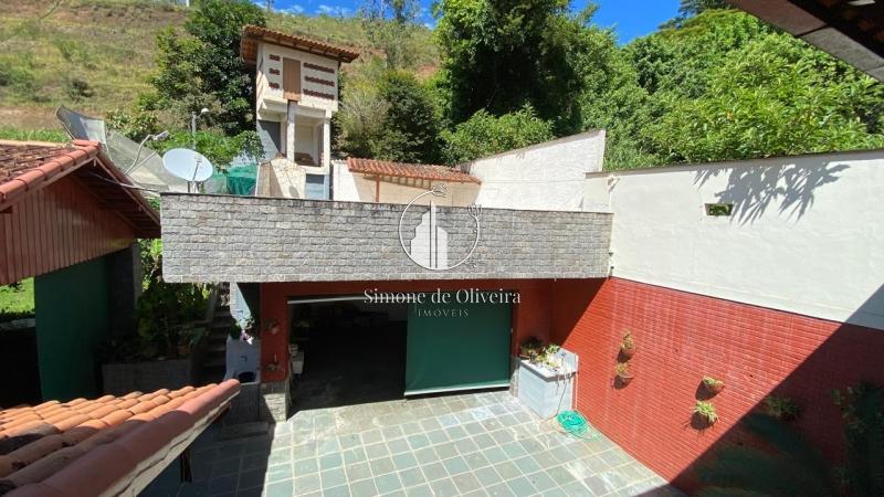 Comprar Casa em Itaipava, Petrópolis/RJ - Simone de Oliveira Imóveis