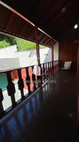 Comprar Casa em Itaipava, Petrópolis/RJ - Simone de Oliveira Imóveis