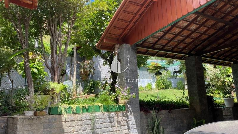 Comprar Casa em Itaipava, Petrópolis/RJ - Simone de Oliveira Imóveis