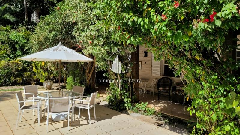 Comprar Casa em Itaipava, Petrópolis/RJ - Simone de Oliveira Imóveis