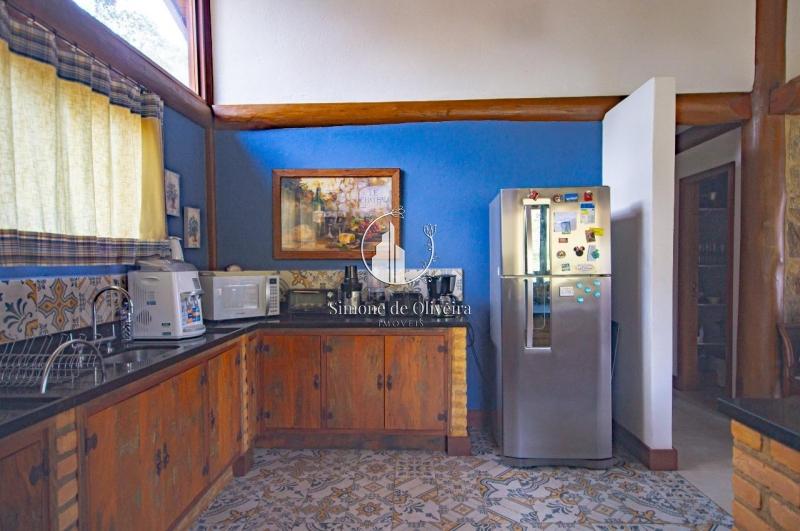Comprar Casa em Itaipava, Petrópolis/RJ - Simone de Oliveira Imóveis