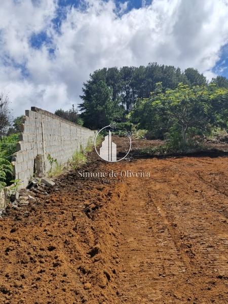 Comprar Terreno Residencial em Cuiabá, Petrópolis/RJ - Simone de Oliveira Imóveis