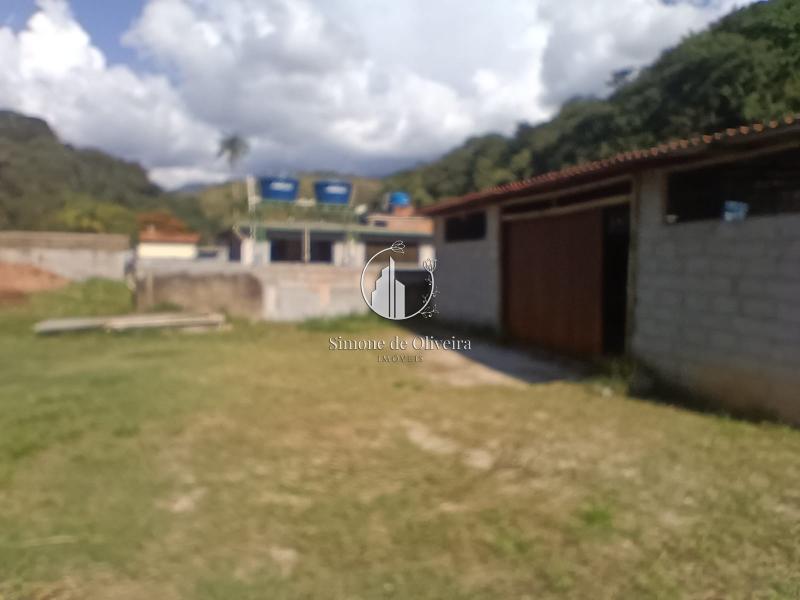 Alugar Galpão em Itaipava, Petrópolis/RJ - Simone de Oliveira Imóveis
