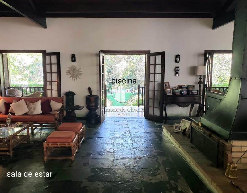 Comprar Casa em Itaipava, Petrópolis/RJ - Simone de Oliveira Imóveis