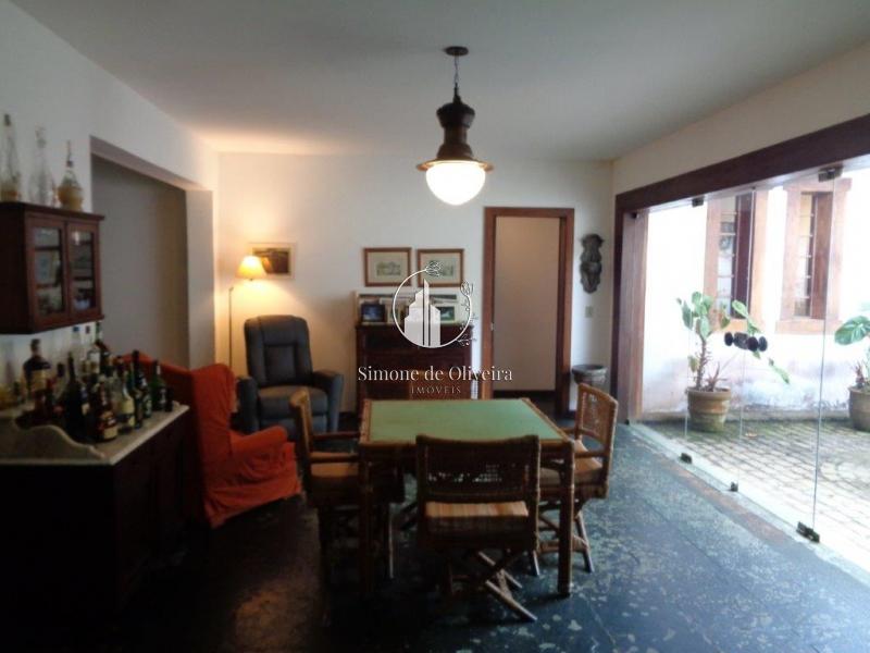 Comprar Casa em Itaipava, Petrópolis/RJ - Simone de Oliveira Imóveis