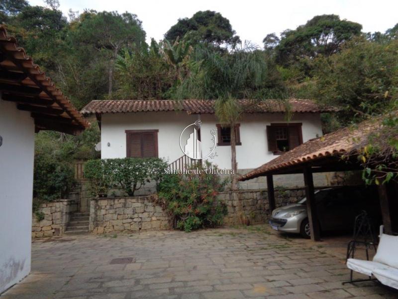 Comprar Casa em Itaipava, Petrópolis/RJ - Simone de Oliveira Imóveis
