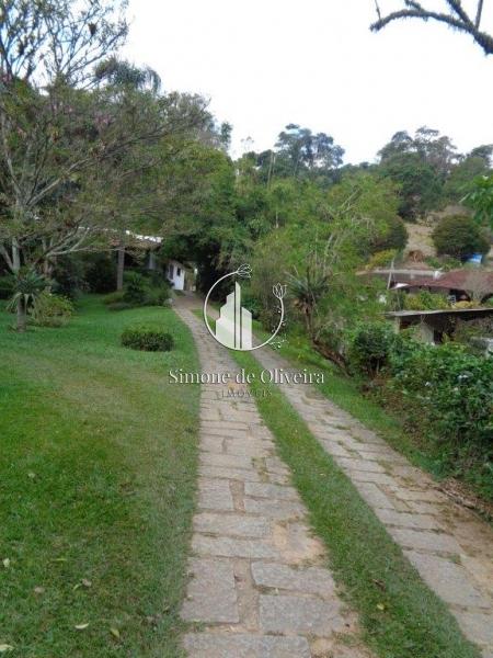 Comprar Casa em Itaipava, Petrópolis/RJ - Simone de Oliveira Imóveis