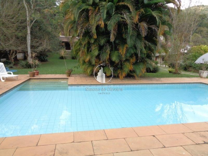Comprar Casa em Itaipava, Petrópolis/RJ - Simone de Oliveira Imóveis