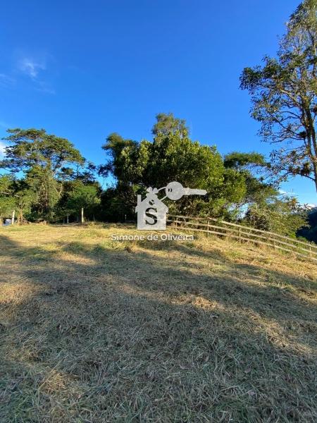 Comprar Casa em Itaipava, Petrópolis/RJ - Simone de Oliveira Imóveis