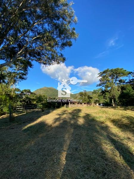 Comprar Casa em Itaipava, Petrópolis/RJ - Simone de Oliveira Imóveis