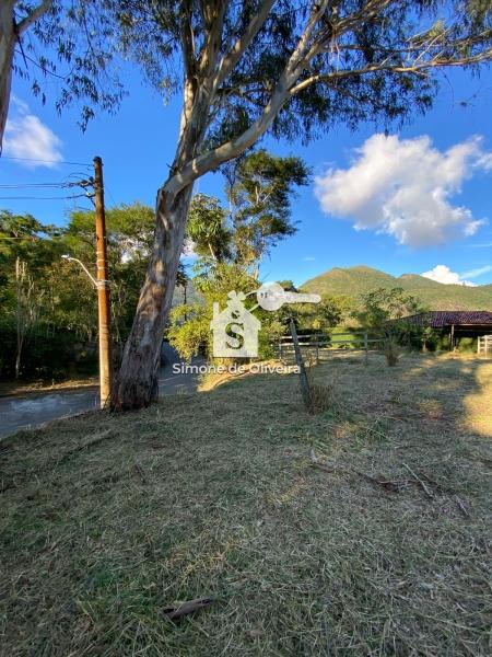 Comprar Casa em Itaipava, Petrópolis/RJ - Simone de Oliveira Imóveis