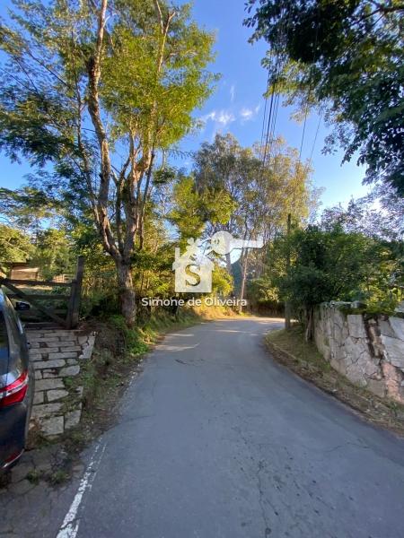 Comprar Casa em Itaipava, Petrópolis/RJ - Simone de Oliveira Imóveis