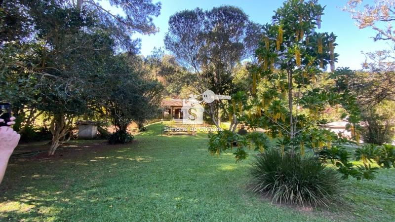Comprar Casa em Itaipava, Petrópolis/RJ - Simone de Oliveira Imóveis