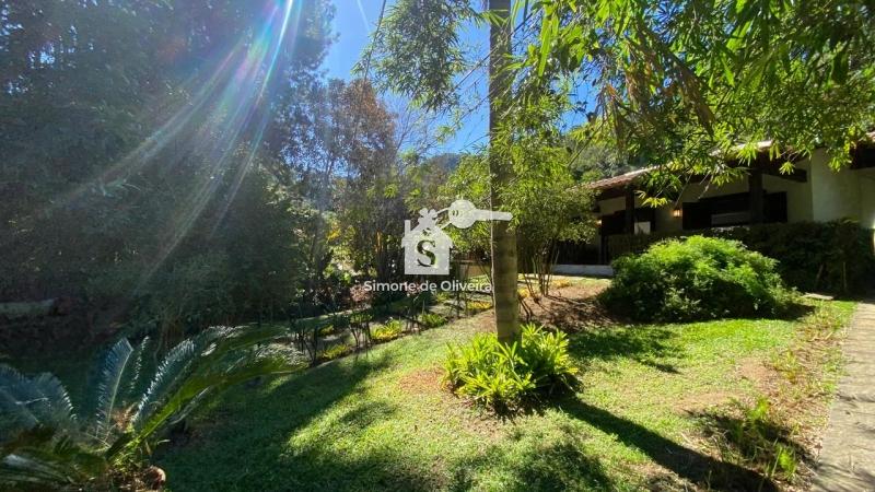 Comprar Casa em Itaipava, Petrópolis/RJ - Simone de Oliveira Imóveis