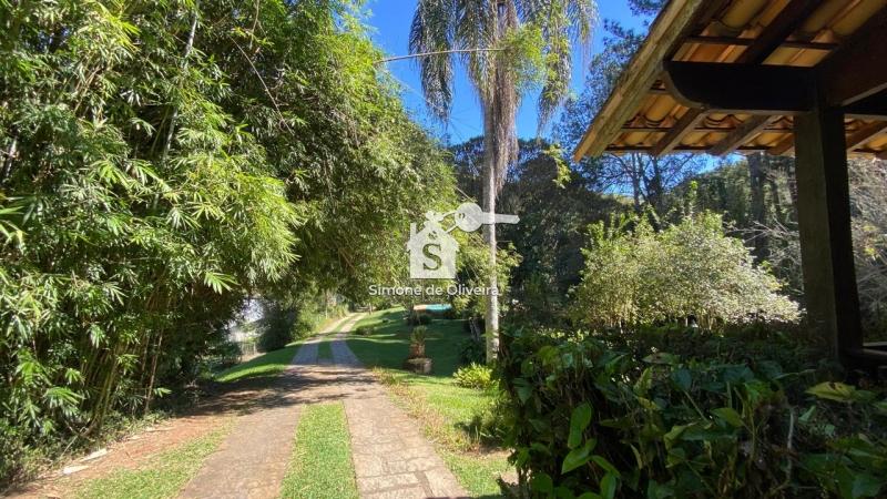Comprar Casa em Itaipava, Petrópolis/RJ - Simone de Oliveira Imóveis