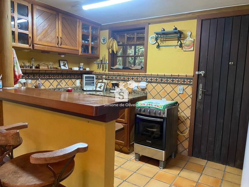 Comprar Fazenda / Sítio em Itaipava, Petrópolis/RJ - Simone de Oliveira Imóveis