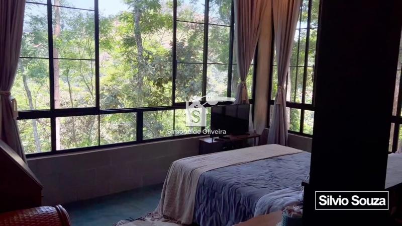 Comprar Casa em Itaipava, Petrópolis/RJ - Simone de Oliveira Imóveis