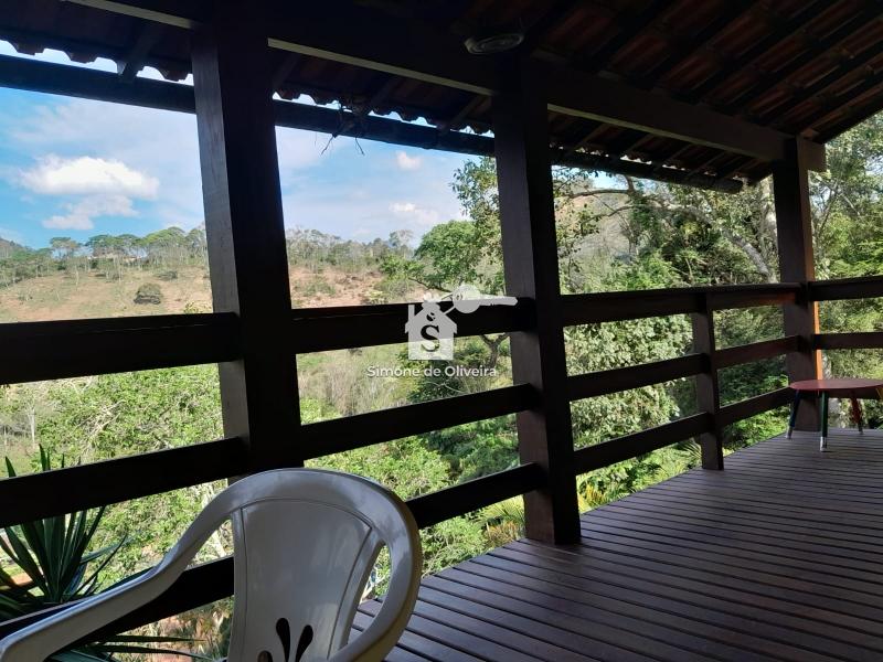 Comprar Casa em Itaipava, Petrópolis/RJ - Simone de Oliveira Imóveis