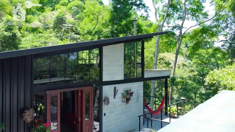 Comprar Casa em Itaipava, Petrópolis/RJ - Simone de Oliveira Imóveis