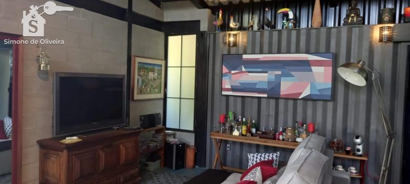 Comprar Casa em Itaipava, Petrópolis/RJ - Simone de Oliveira Imóveis