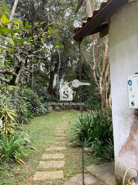 Comprar Casa em Araras, Petrópolis/RJ - Simone de Oliveira Imóveis