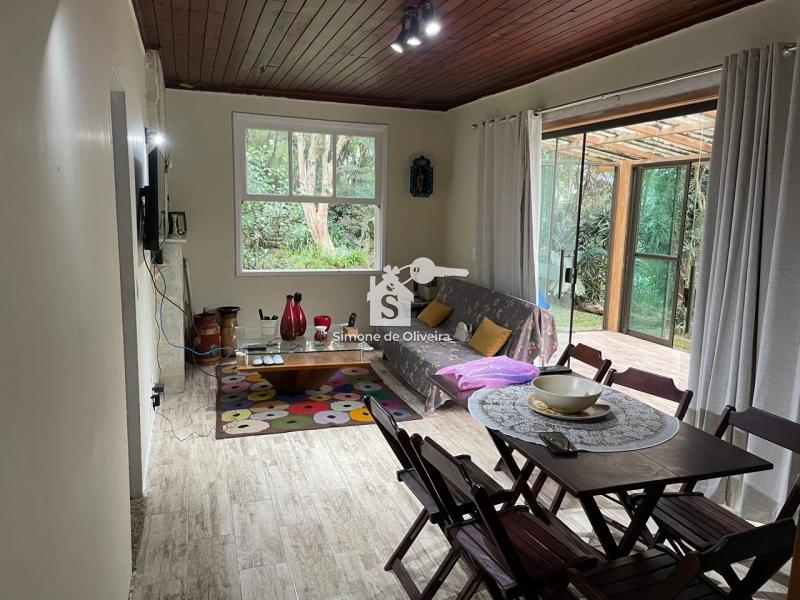 Comprar Casa em Araras, Petrópolis/RJ - Simone de Oliveira Imóveis
