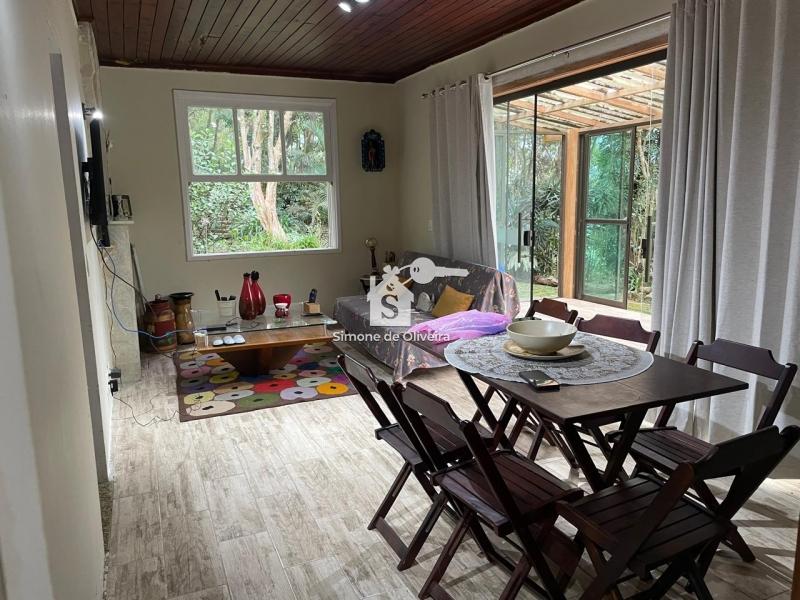Comprar Casa em Araras, Petrópolis/RJ - Simone de Oliveira Imóveis