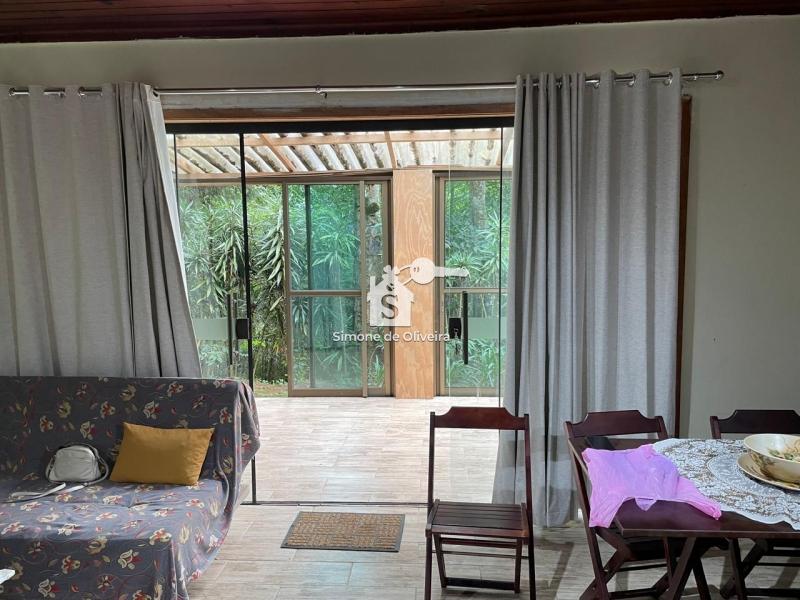 Comprar Casa em Araras, Petrópolis/RJ - Simone de Oliveira Imóveis
