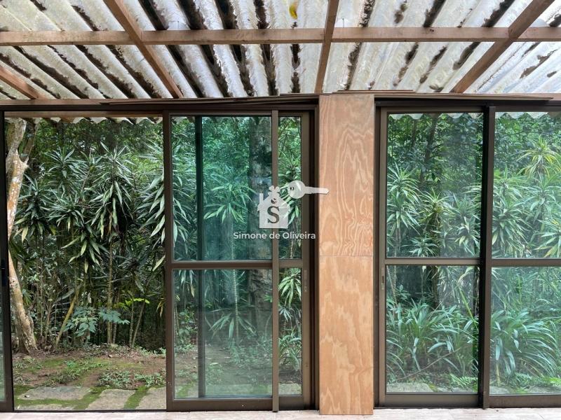 Comprar Casa em Araras, Petrópolis/RJ - Simone de Oliveira Imóveis