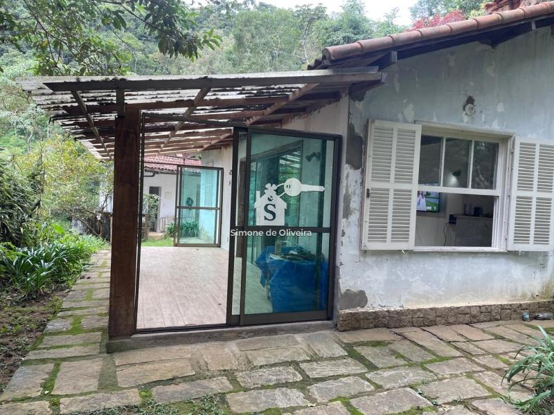 Comprar Casa em Araras, Petrópolis/RJ - Simone de Oliveira Imóveis