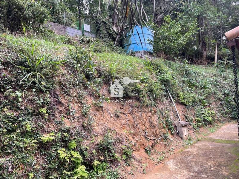 Comprar Casa em Araras, Petrópolis/RJ - Simone de Oliveira Imóveis