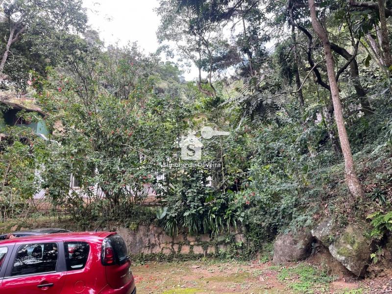 Comprar Casa em Araras, Petrópolis/RJ - Simone de Oliveira Imóveis