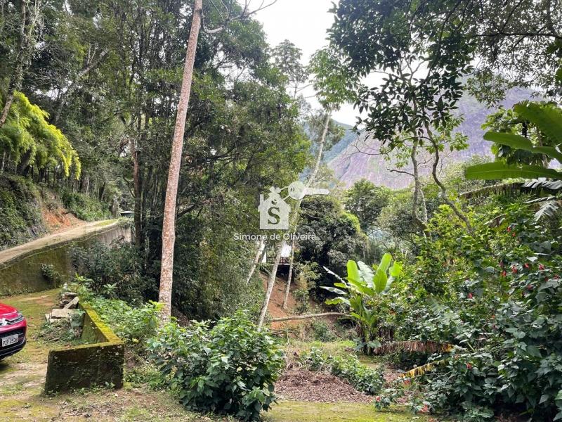 Comprar Casa em Araras, Petrópolis/RJ - Simone de Oliveira Imóveis