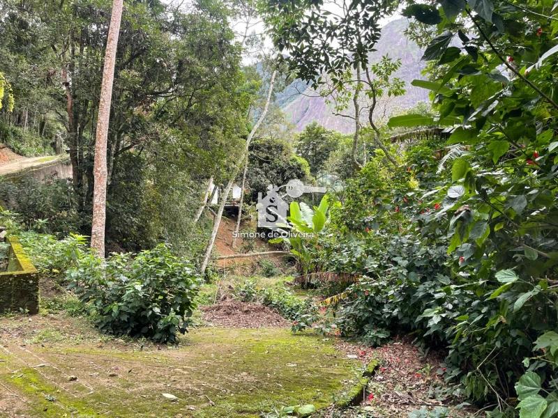 Comprar Casa em Araras, Petrópolis/RJ - Simone de Oliveira Imóveis