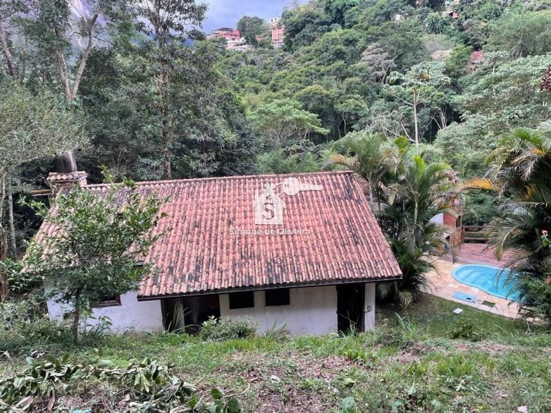 Comprar Casa em Araras, Petrópolis/RJ - Simone de Oliveira Imóveis