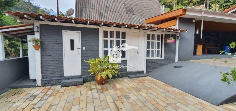 Comprar Casa em Itaipava, Petrópolis/RJ - Simone de Oliveira Imóveis
