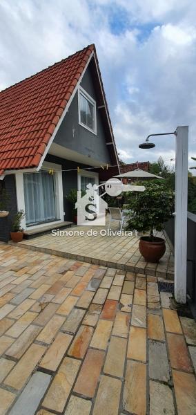 Comprar Casa em Itaipava, Petrópolis/RJ - Simone de Oliveira Imóveis