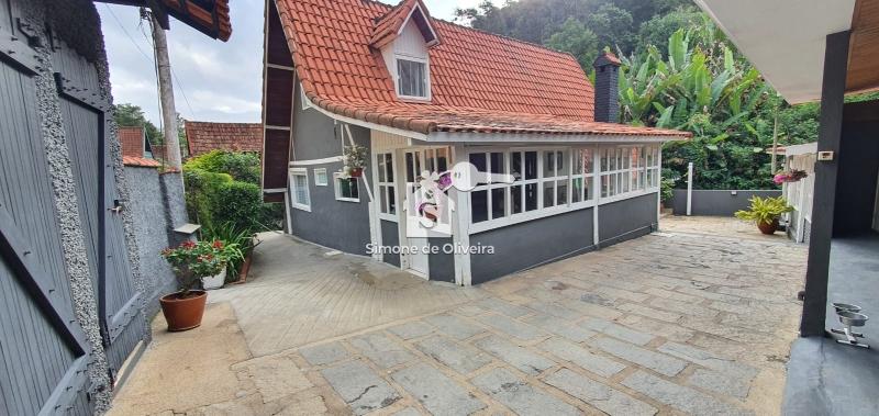 Comprar Casa em Itaipava, Petrópolis/RJ - Simone de Oliveira Imóveis